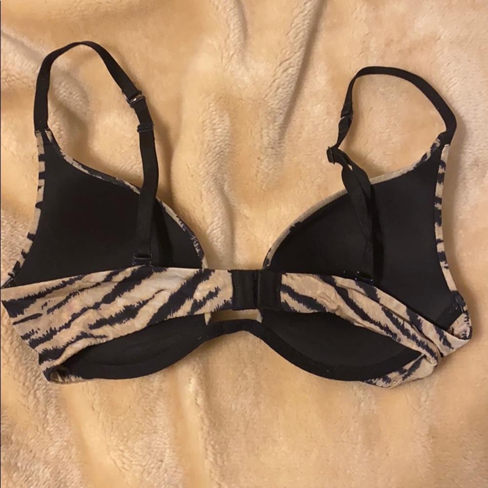 VS bra - Picture 3 of 3